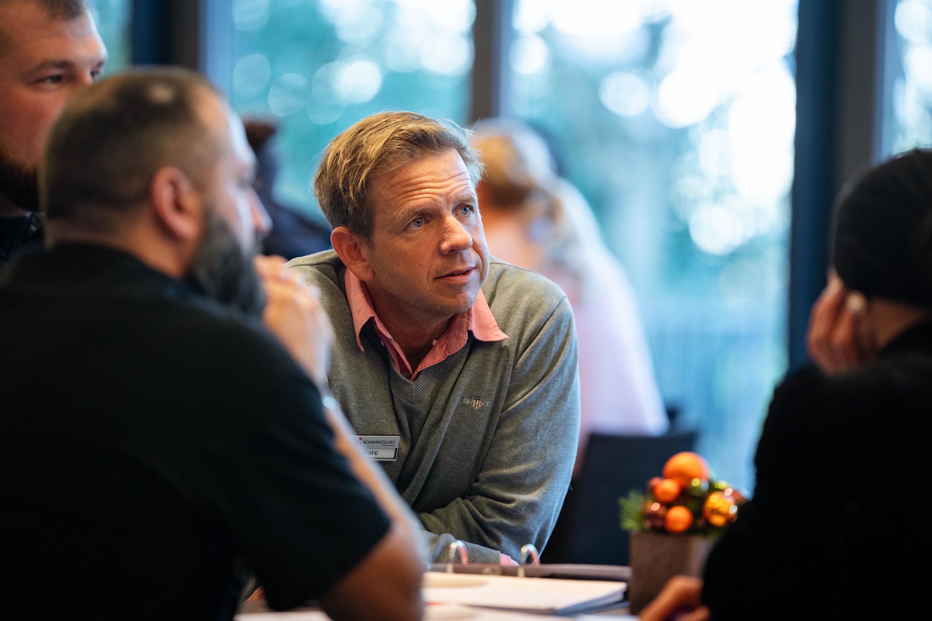Marc Torke im Gespräch mit Unternehmern